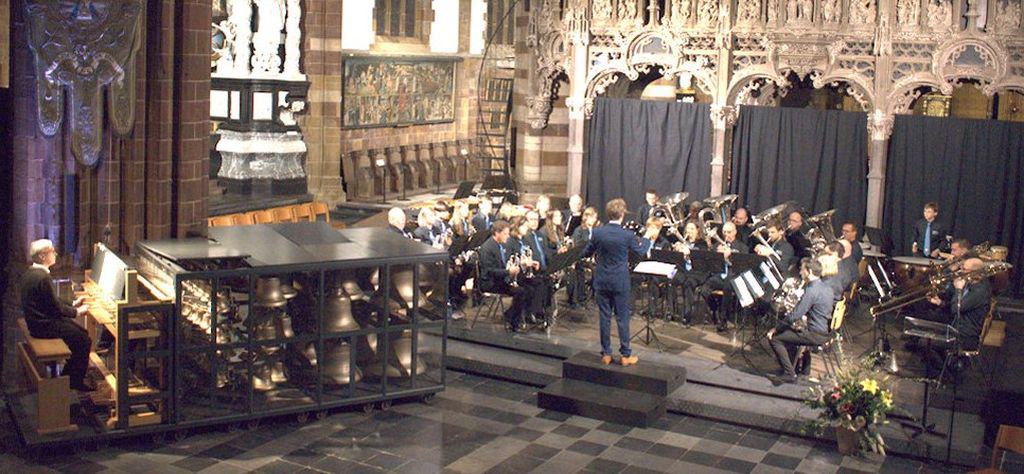 Brassband Hombeek, Eddy Mariën, Stan Nieuwenhuis in de O.L.V Kerk van Aarschot op 25 november 2023